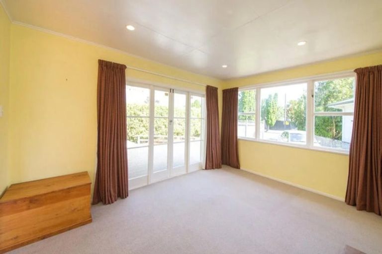 Photo of property in 11 Hartley Place, Awapuni, Palmerston North, 4412