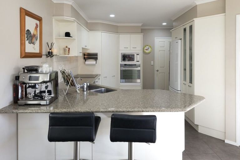 Photo of property in 2/16 Woodgers Way, Somerville, Auckland, 2014