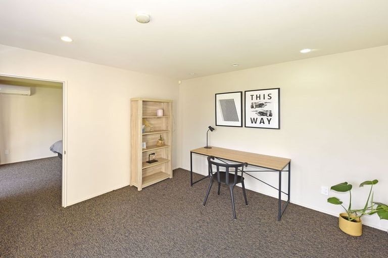 Photo of property in 8b Wyatt Place, Russley, Christchurch, 8042