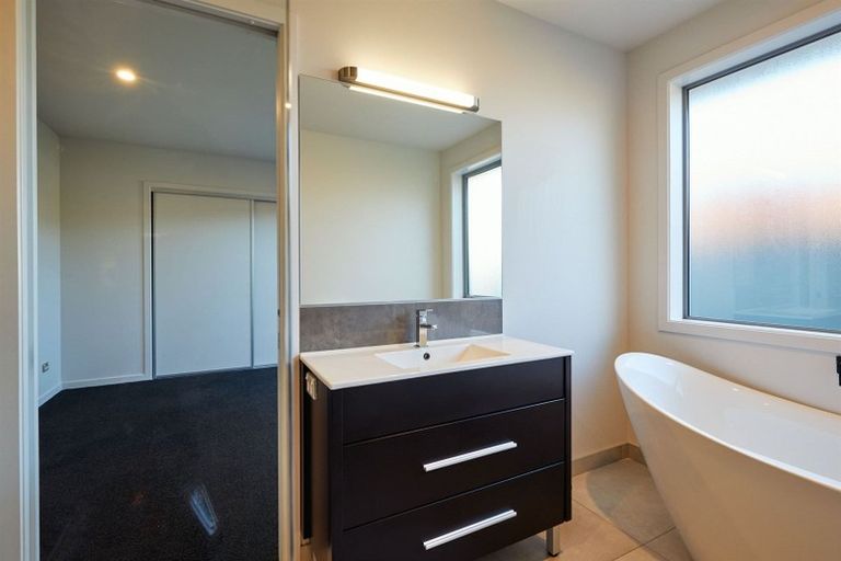 Photo of property in 7 Mcrae Gardens, Kaikoura Flat, Kaikoura, 7371