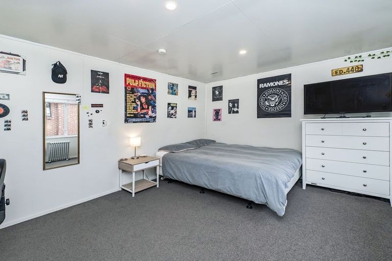 Photo of property in 32 Middleton Road, Upper Riccarton, Christchurch, 8041