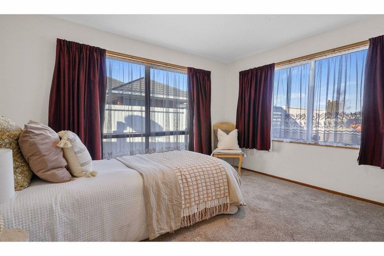 Photo of property in 1 Stanton Place, Woodend, 7610