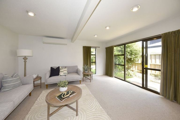 Photo of property in 1/88 Abberley Crescent, St Albans, Christchurch, 8014