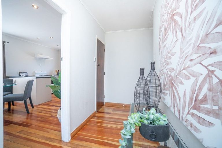 Photo of property in 104 Highbury Avenue, Highbury, Palmerston North, 4412