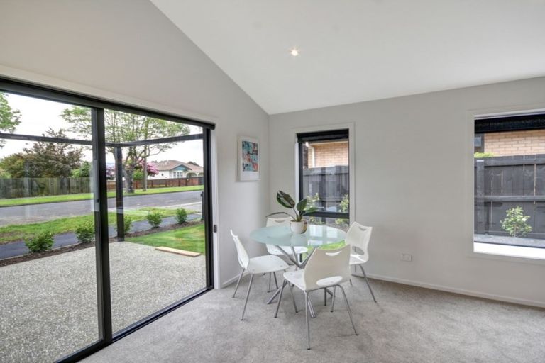 Photo of property in 2b Duke Street, Papakura, 2110
