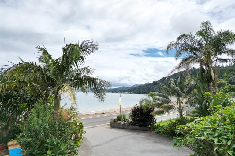 Photo of property in 304 Thames Coast Sh25 Road, Thornton Bay, Thames, 3575