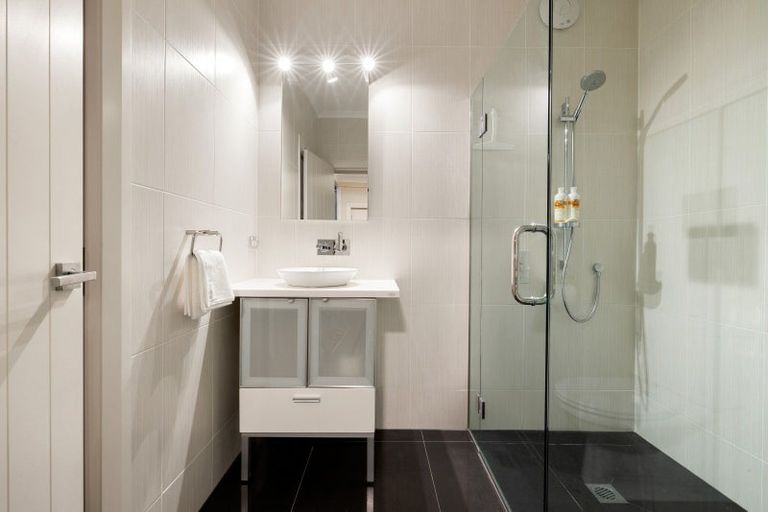 Photo of property in 5 Lake Domain Drive, Frankton, Hamilton, 3204