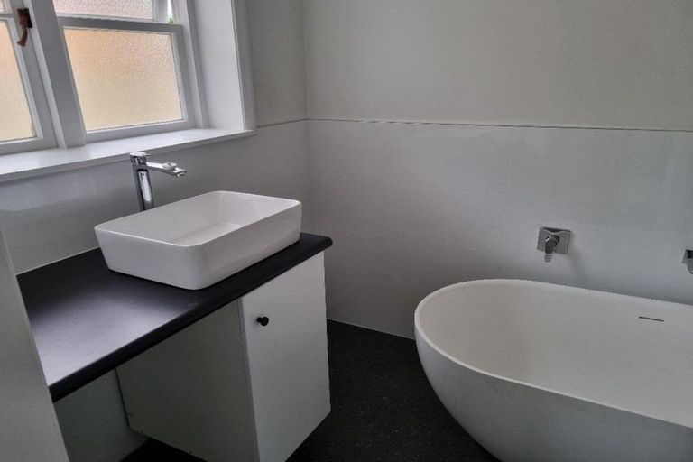 Photo of property in 1 Marire Avenue, Frankton, Hamilton, 3204