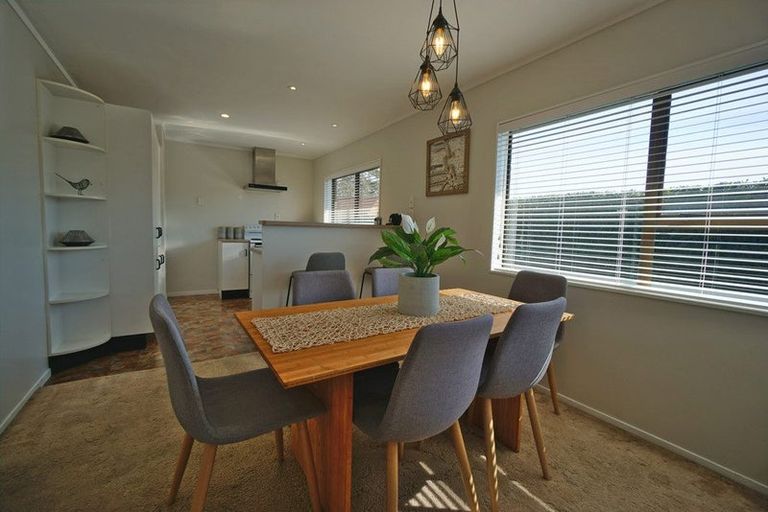 Photo of property in 31 Rutherford Street, Chedworth, Hamilton, 3210