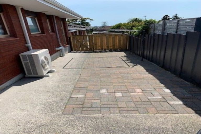 Photo of property in 2/131 Union Road, Howick, Auckland, 2014