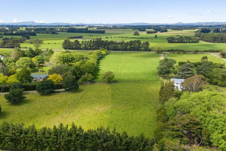 Photo of property in 225 Chester Road, West Taratahi, Carterton, 5791