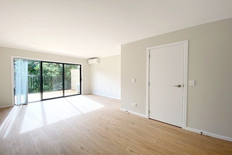 Photo of property in 2/125b Metcalfe Road, Ranui, Auckland, 0612