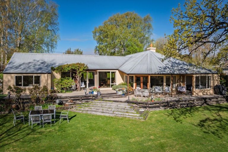 Photo of property in 30 Beacon Point Road, Wanaka, 9305