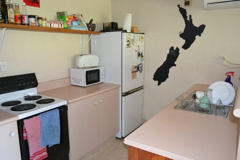 Photo of property in 12 Glasgow Street, Kelburn, Wellington, 6012