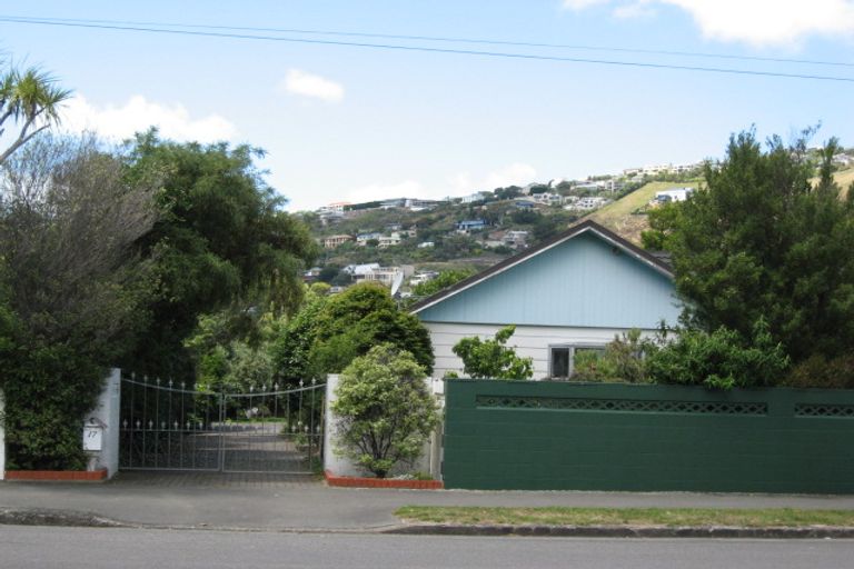Photo of property in 17 Whitfield Street, Sumner, Christchurch, 8081