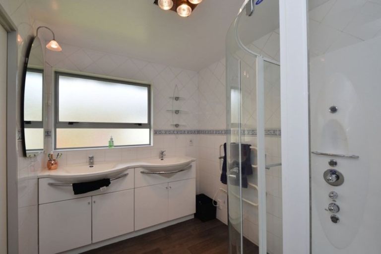 Photo of property in 337 Bay Road, West Plains, Invercargill, 9879