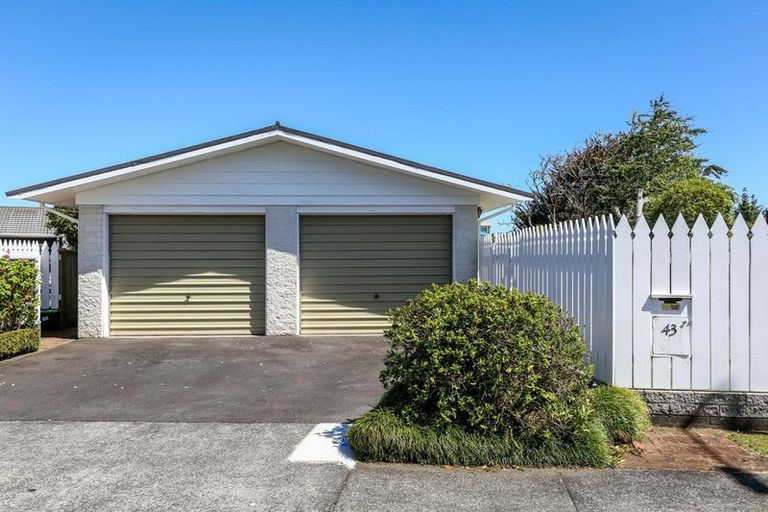 Photo of property in 43 Frank Wilson Terrace, Welbourn, New Plymouth, 4312