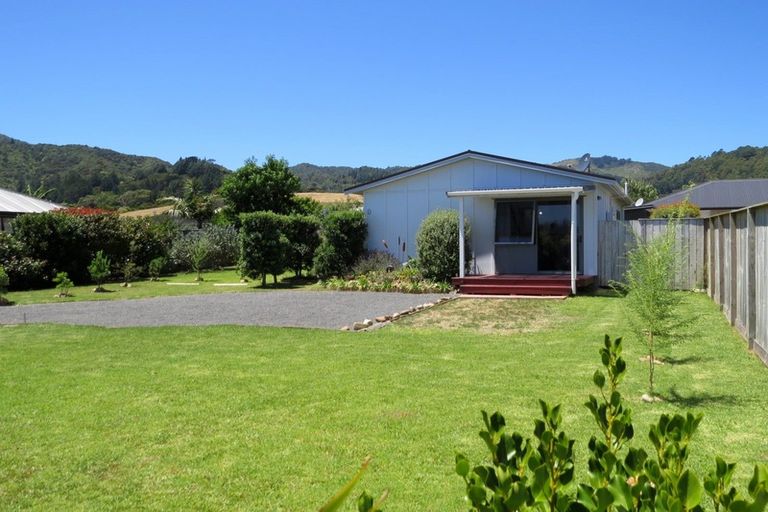 Photo of property in 8 Victoria Street, Coromandel, 3506