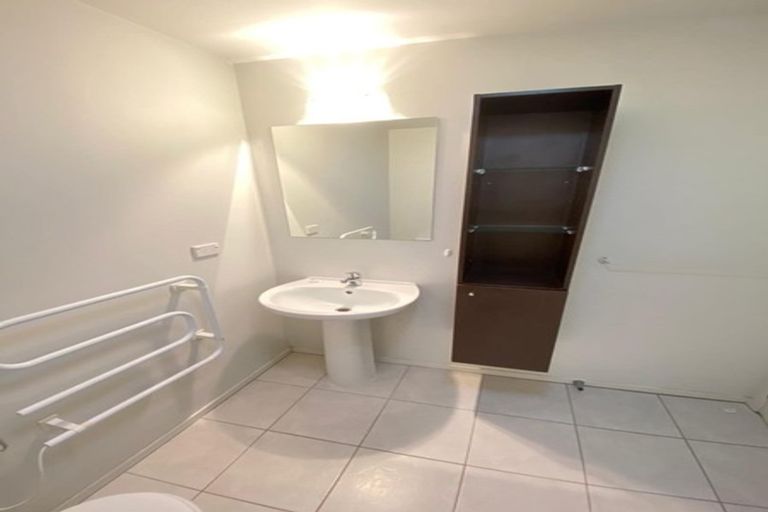 Photo of property in 49 Kirikiri Lane, East Tamaki, Auckland, 2013