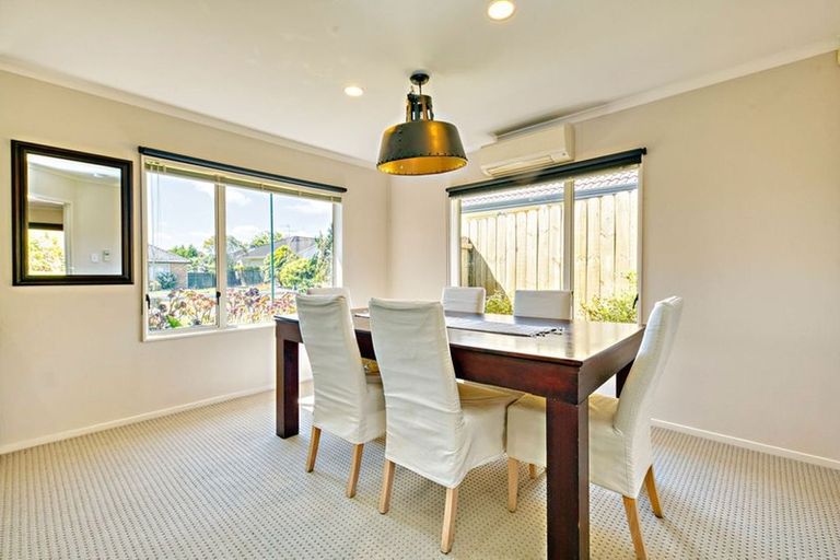 Photo of property in 10 Glencullen Place, Dannemora, Auckland, 2016