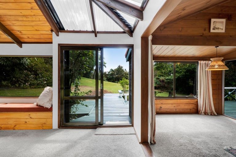 Photo of property in 65 Veale Road, Ridgewood, New Plymouth, 4371