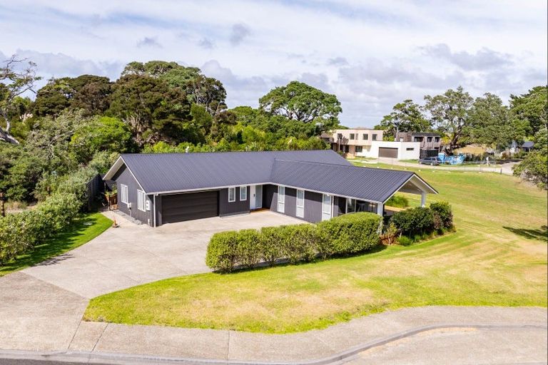 Photo of property in 150 Estuary Drive, Mangawhai Heads, Mangawhai, 0505