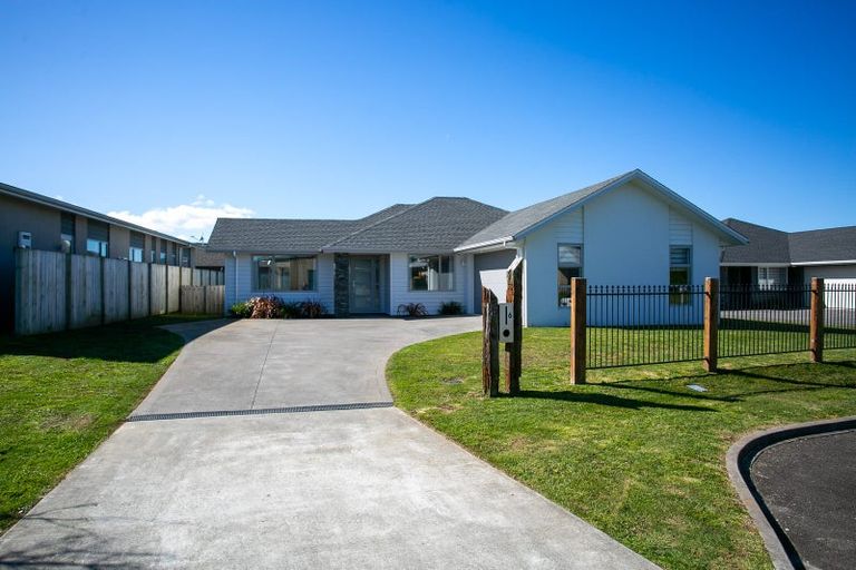 Photo of property in 6 Hehan Close, Cambridge, 3434