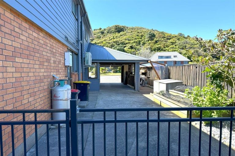 Photo of property in 14 Loris Place, Karoro, Greymouth, 7805