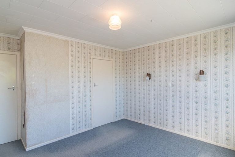 Photo of property in 8 Tawa Street, Waikanae, 5036