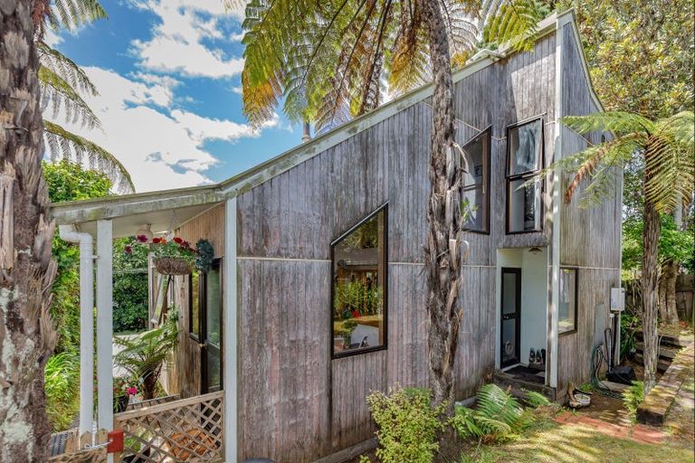 Photo of property in 224 Cambridge Street, Levin, 5510