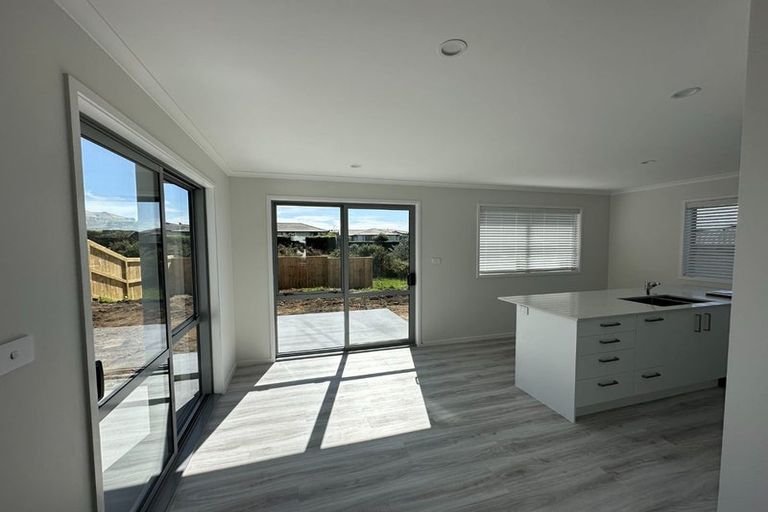 Photo of property in 61 Ridge Drive, Omokoroa, 3114