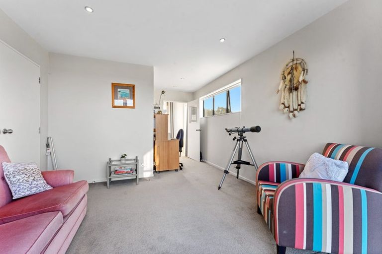 Photo of property in 68 Barrier View Road, Leigh, 0985