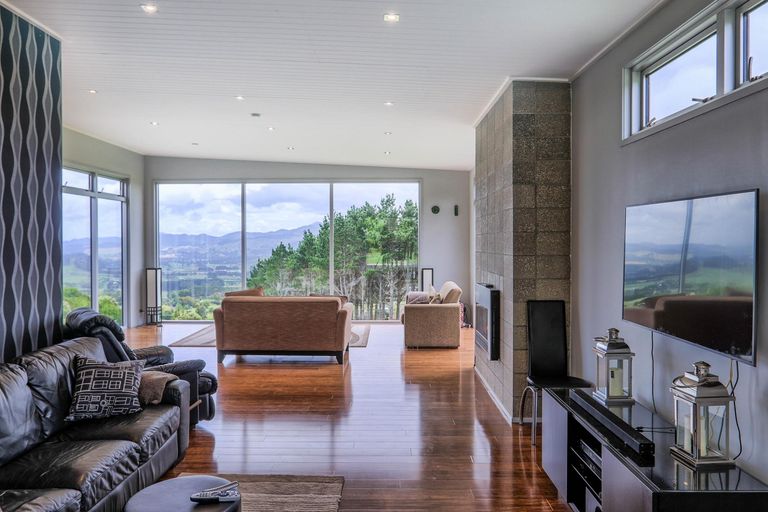 Photo of property in 10 Poets Corner Road, Waihi, 3681