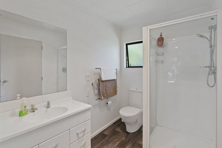 Photo of property in 90 Wirihana Road, Hawera, 4674