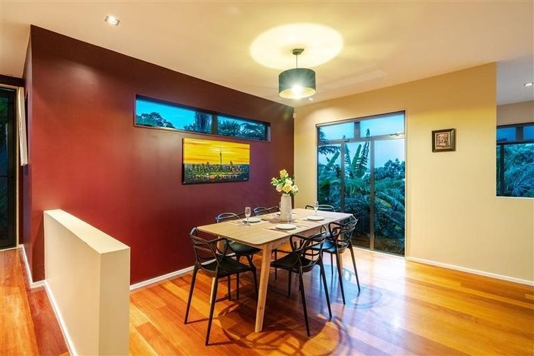 Photo of property in 11 Waimana Avenue, Northcote Point, Auckland, 0627