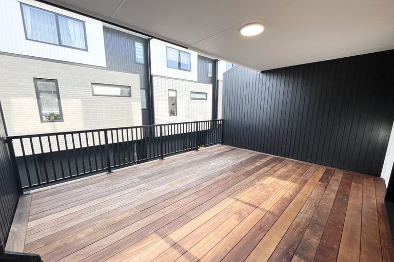 Photo of property in 10/8 Bennett Road, Pakuranga, Auckland, 2010