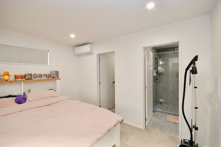 Photo of property in 298f Sunset Road, Windsor Park, Auckland, 0632