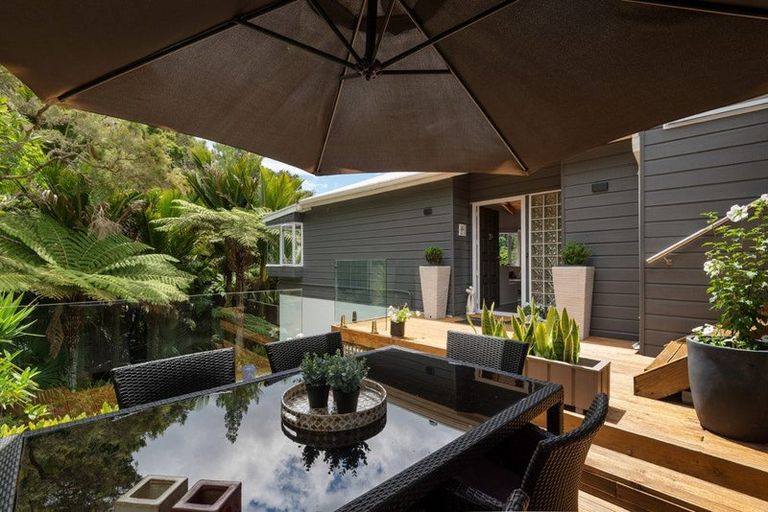Photo of property in 2/12a Mcdowell Crescent, Hillcrest, Auckland, 0627