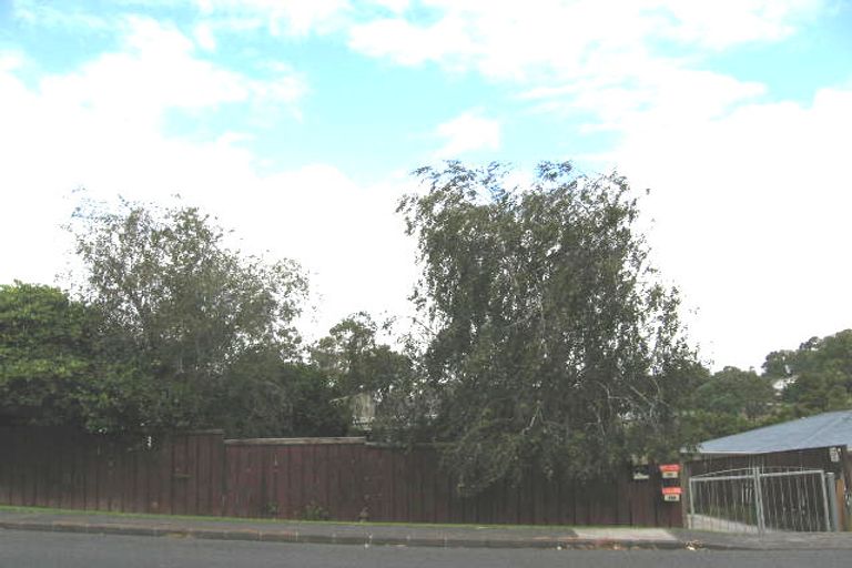 Photo of property in 73 Sunnynook Road, Forrest Hill, Auckland, 0620