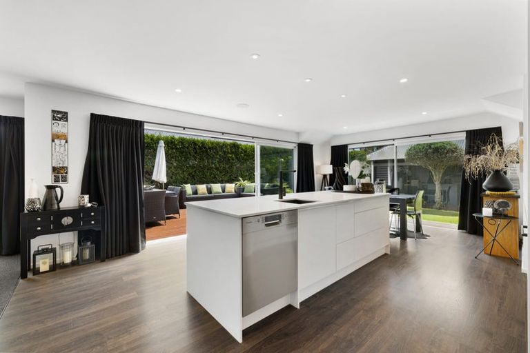 Photo of property in 5a Staveley Street, Avonhead, Christchurch, 8042