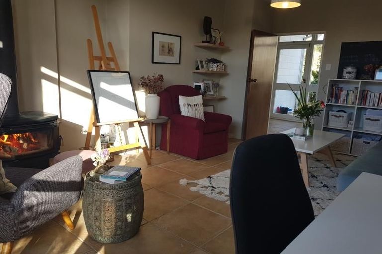 Photo of property in 19 Highfield Place, Avonhead, Christchurch, 8042