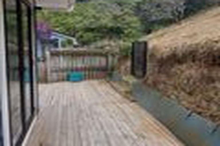 Photo of property in 7 Westra View, Tawa, Wellington, 5028