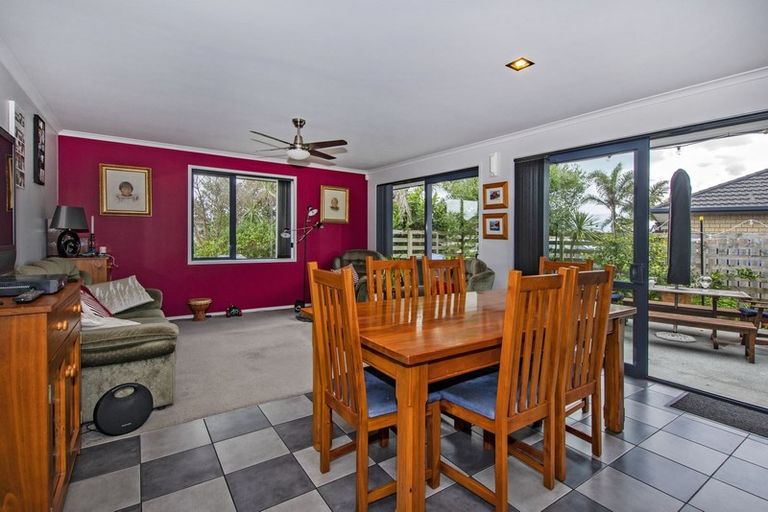 Photo of property in 50 Ocean View Rise, Ruakaka, 0116