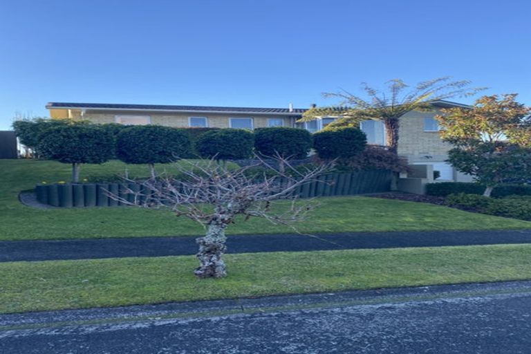 Photo of property in 12 Salmond Place, Dinsdale, Hamilton, 3204