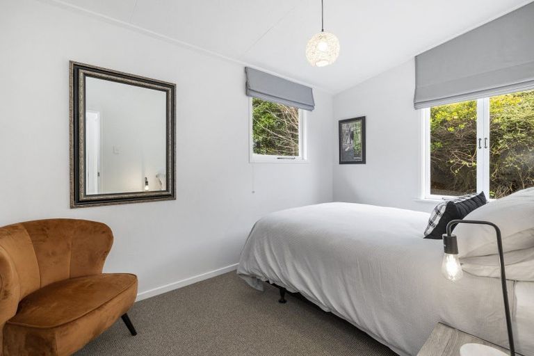 Photo of property in 77 Easther Crescent, Kew, Dunedin, 9012