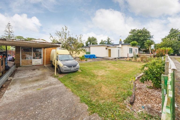 Photo of property in 2 Hobson Place, Takaro, Palmerston North, 4412
