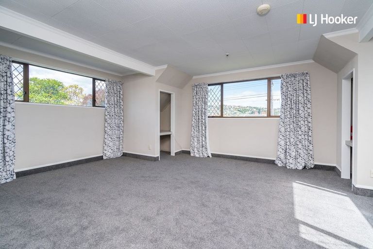 Photo of property in 165 Macandrew Road, South Dunedin, Dunedin, 9012