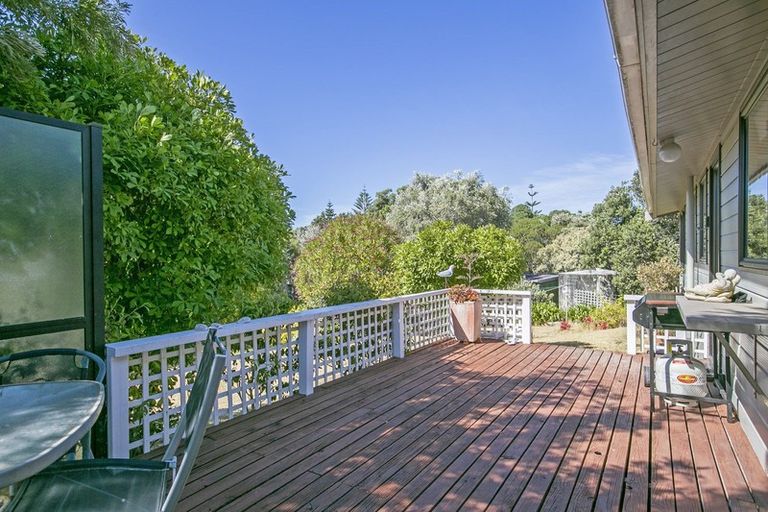 Photo of property in 13 Tamarisk Drive, Riversdale Beach, Masterton, 5872