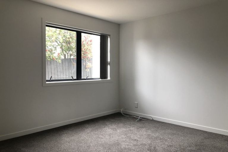 Photo of property in 106 Archers Road, Glenfield, Auckland, 0629