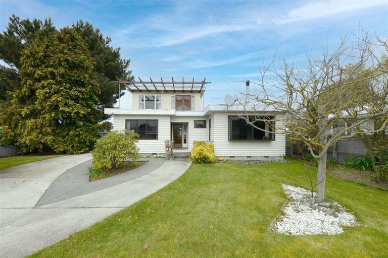 Photo of property in 8 Travis Road, Burwood, Christchurch, 8083